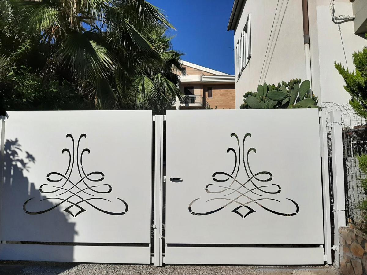 Viola Di Mare Rooms And Parking Termoli Εξωτερικό φωτογραφία